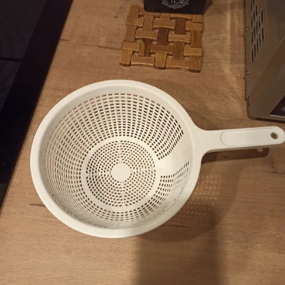 PLASTIC STRAINER BOWL WITH HANDLE NO.19 WHITE