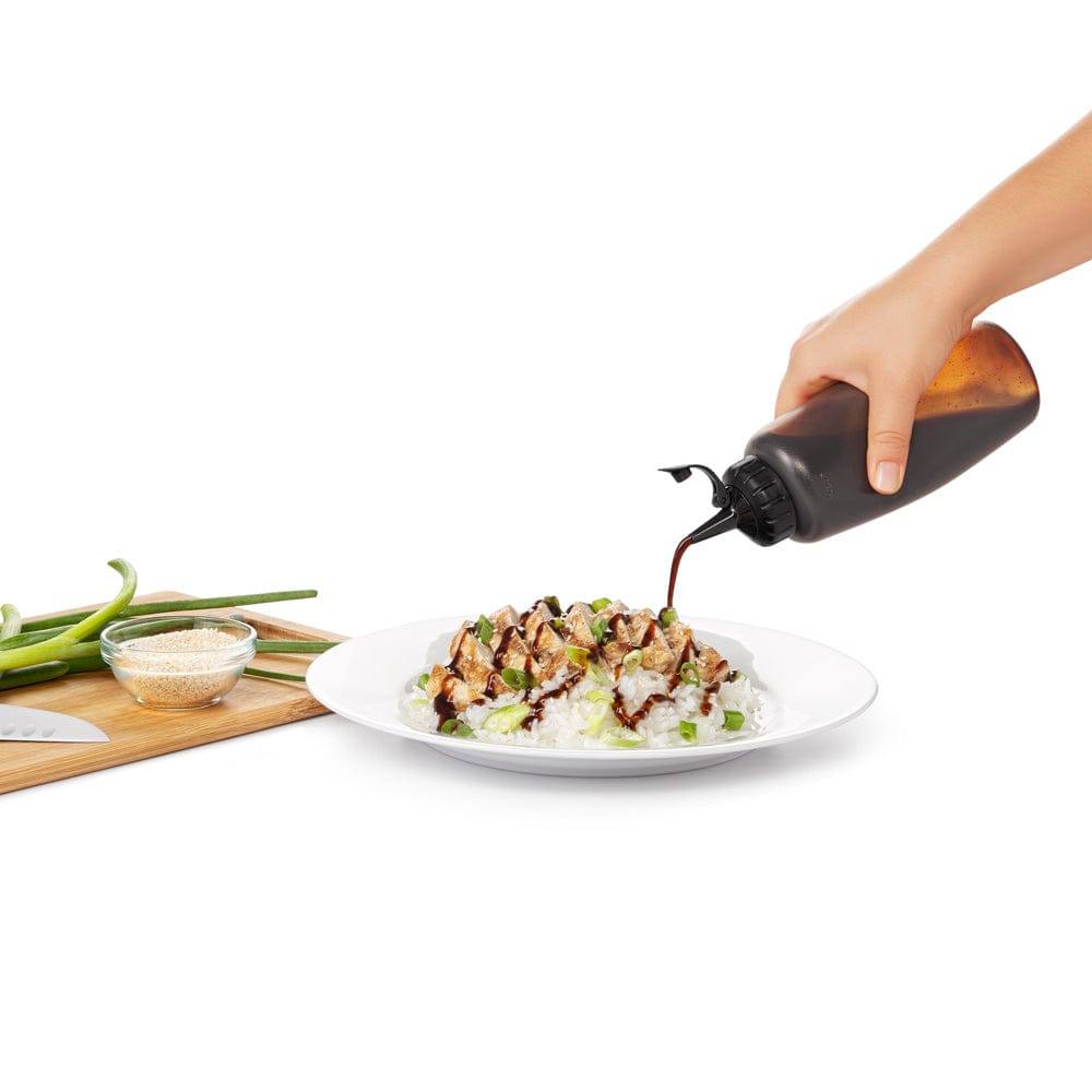OXO GG CHEF'S SQUEEZE BOTTLE - MEDIUM