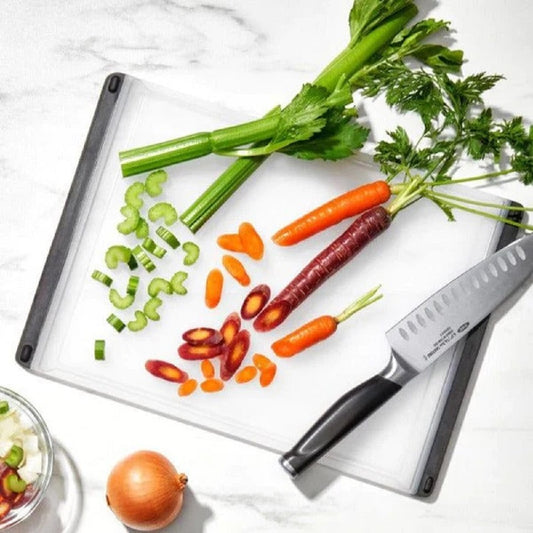 OXO GG UTILITY CUTTING BOARD