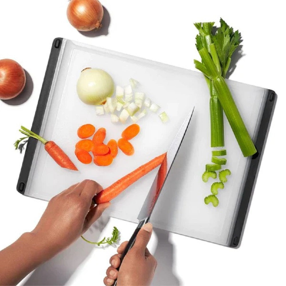OXO GG UTILITY CUTTING BOARD
