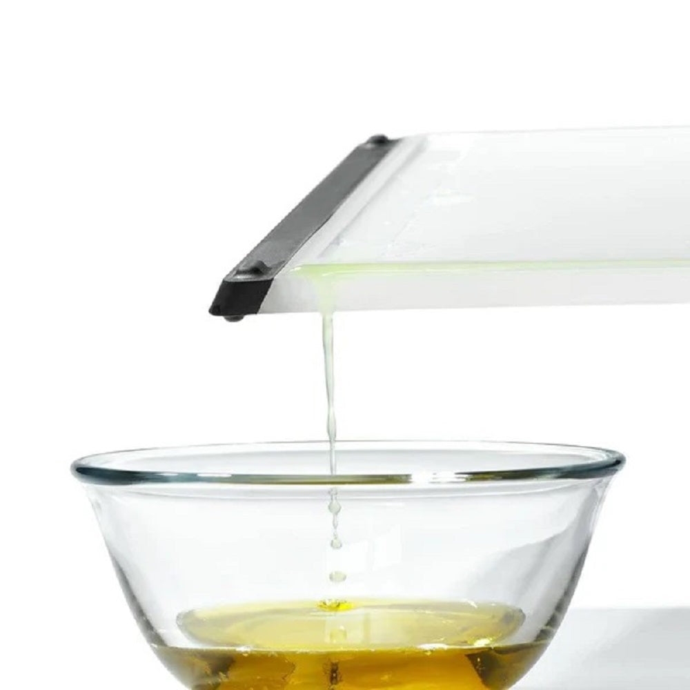 OXO GG UTILITY CUTTING BOARD