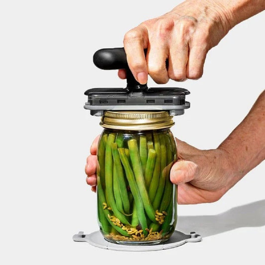 OXO GG TWISTING JAR OPENER WITH BASEPAD