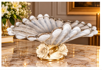 VANESSA GRIGIO CENTER PIECE THE GREY EDIT