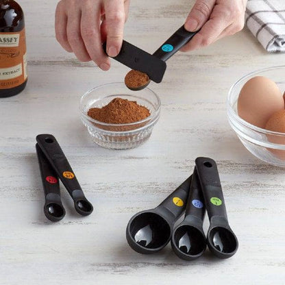 PLASTIC MEASURING SPOONS - SNAPS - BLACK  INTL