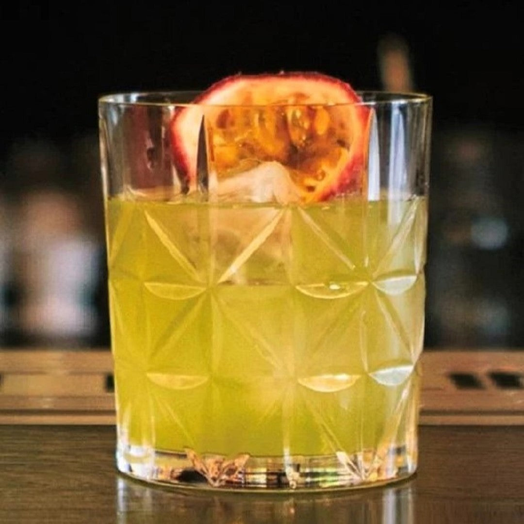 Highland Cross whisky tumblers
