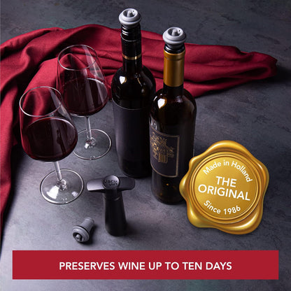 Vacu Vin Wine Saver Black Gift Pack (1 Pump, 2 Wine Stopper) set'3